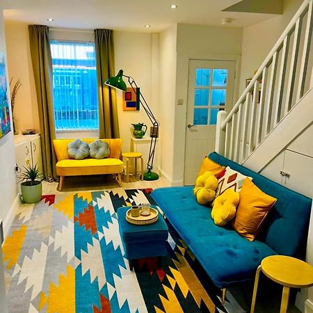 Stay-K-Belfast Cosy Entire House 10 Mins From City Centre Екстериор снимка